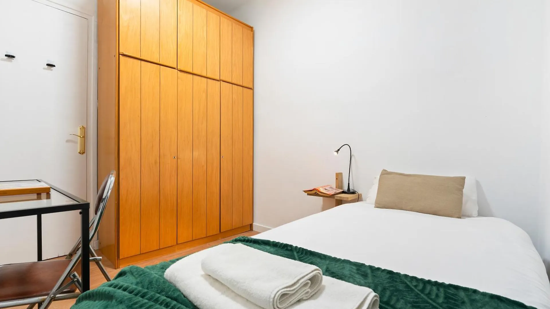 Stunning 5Br Apt With Sagrada Familia Views Barcelona 0*,  Spain