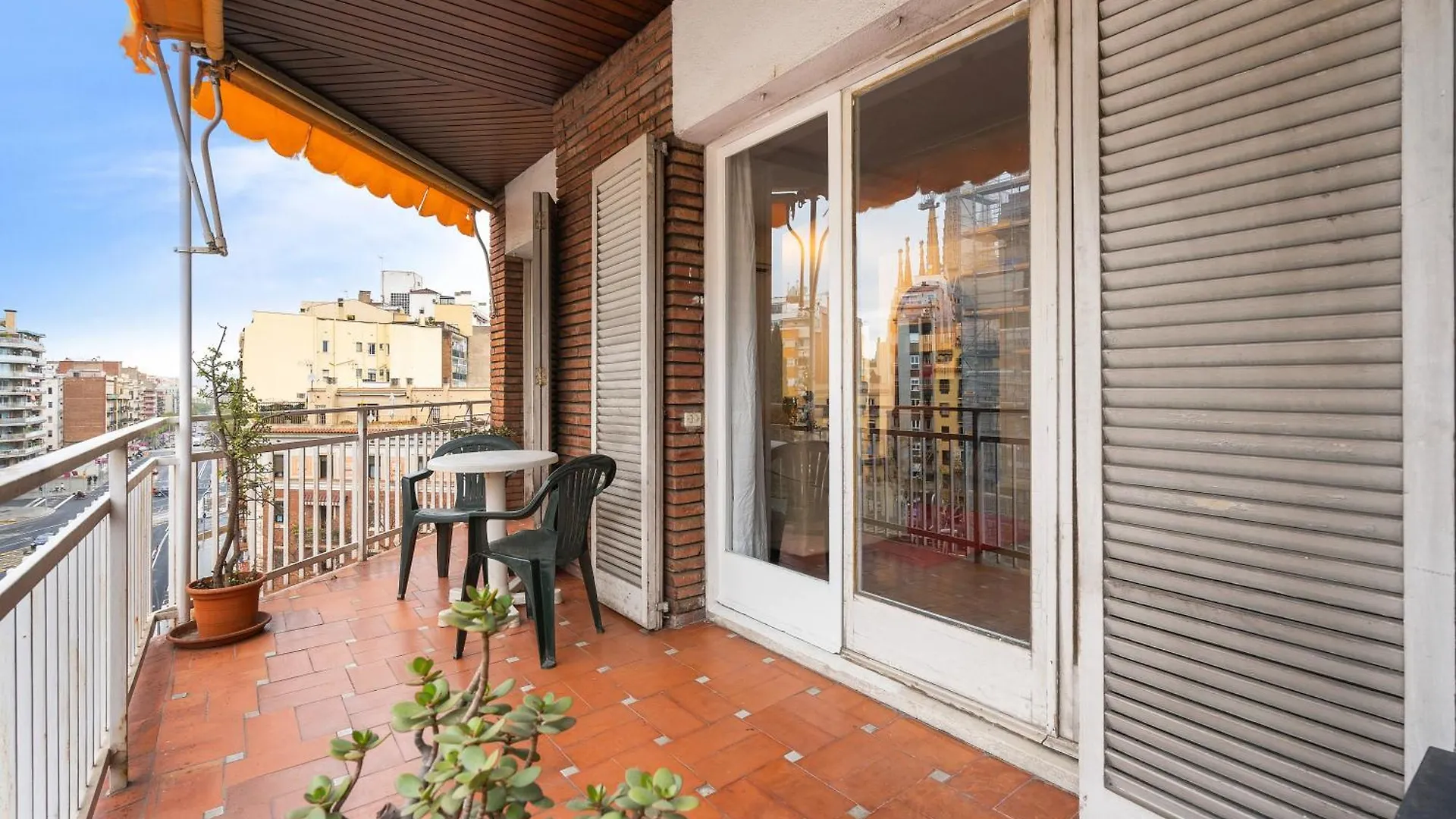 Apartment Stunning 5Br Apt With Sagrada Familia Views Barcelona