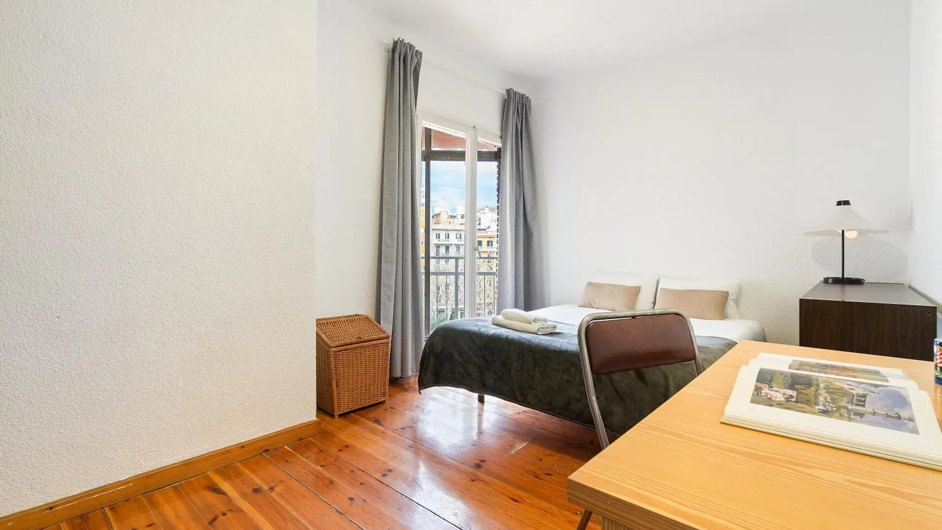 Stunning 5Br Apt With Sagrada Familia Views Barcelona Spain